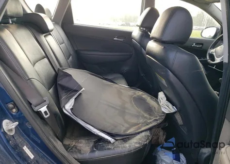 2012 Hyundai Elantra Touring Gls z USA, uszkodzony, nr VIN KMHDC8KE2CU111111